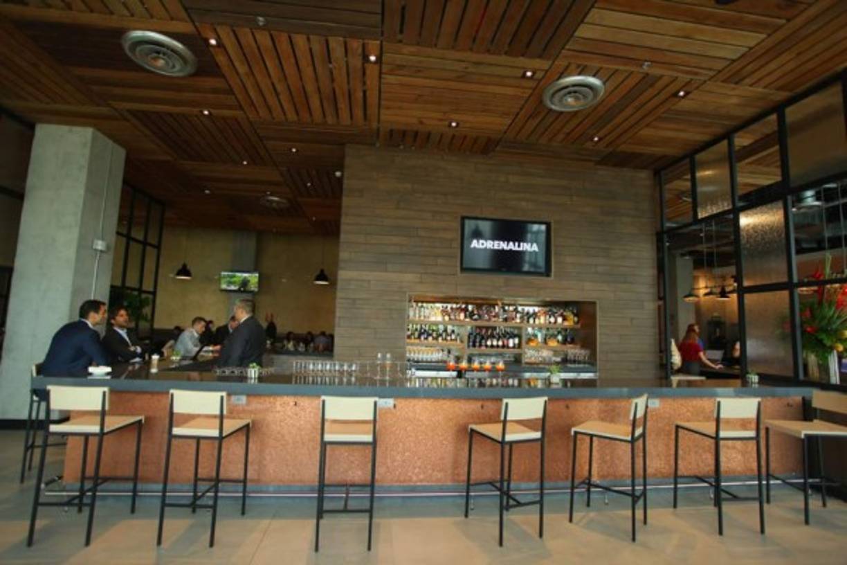 Tiene 138 habitaciones de diferentes categorías.