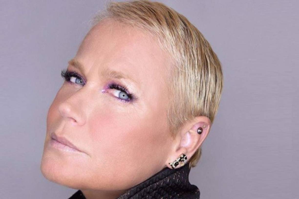 Durante la conferencia, Xuxa, quien es una gran activista en la defensa de los animales, habló acerca de las pruebas realizadas en estos. La cantante fue enfática en que aunque entiende que se deben realizar, no lo comparte.
