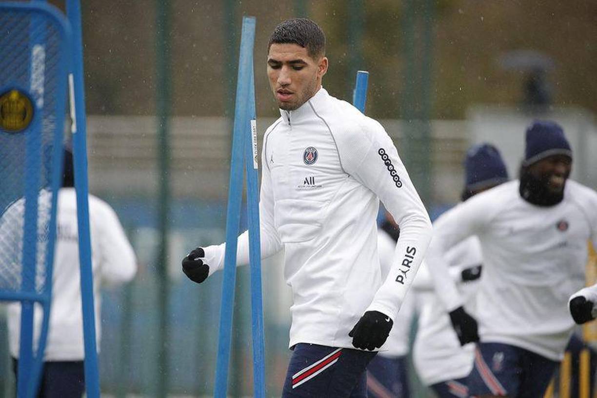 Por el momento, Hakimi se ha recuperado de su lesión en el muslo y figura en la convocatoria del París Saint Germain para enfrentarse el miércoles al Bayern Múnich en la vuelta de los octavos de final de la Liga de Campeones.