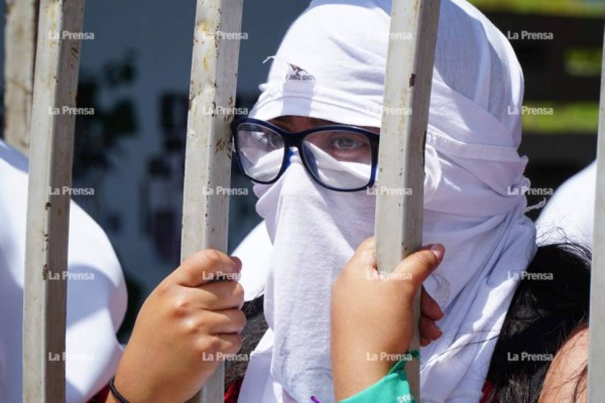 También exigieron la despenalización del aborto y el cese e investigación de los feminicidios que suman 39 en lo que va del 2019.<br/>