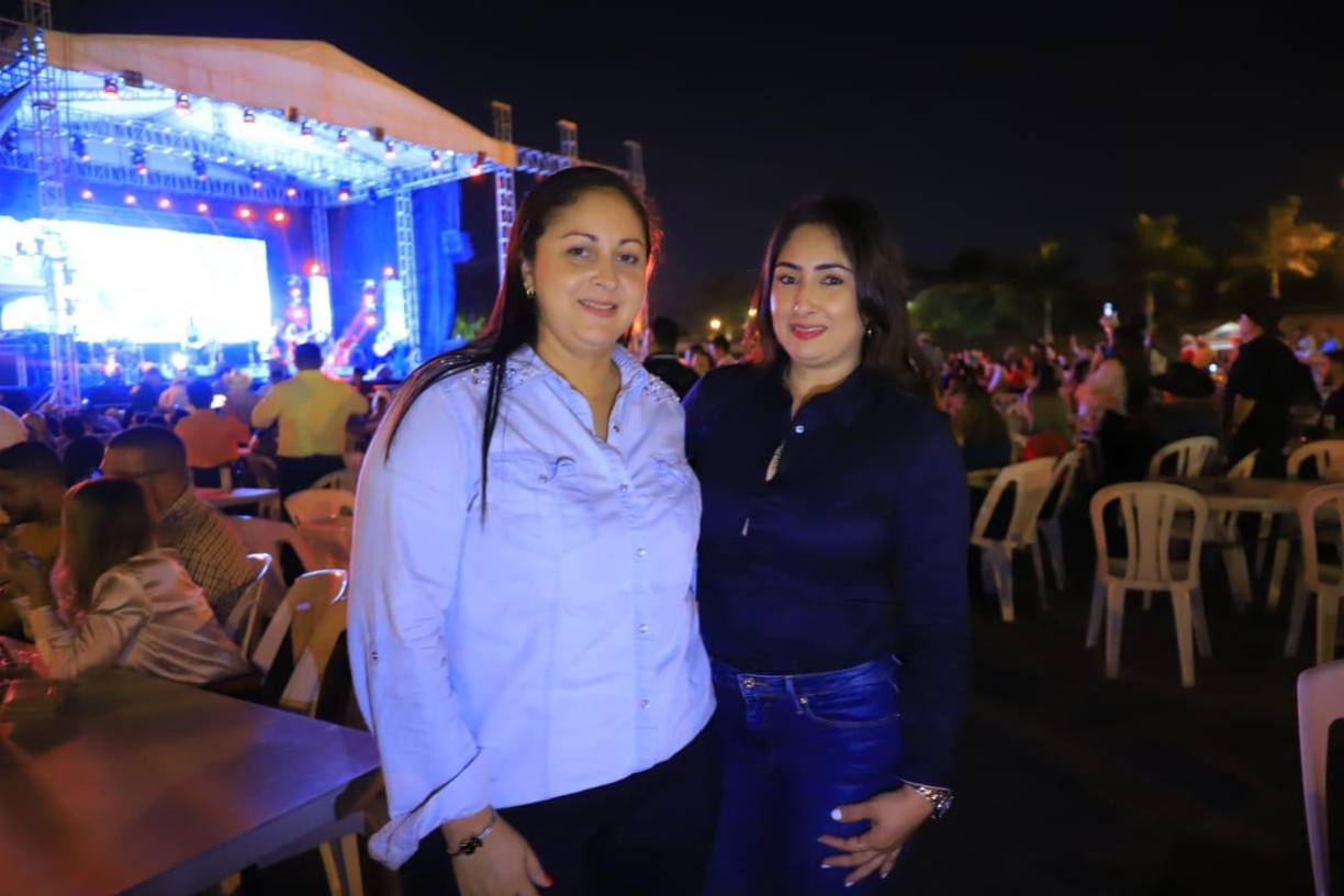 Norma Carranza y Mayra Begolla.