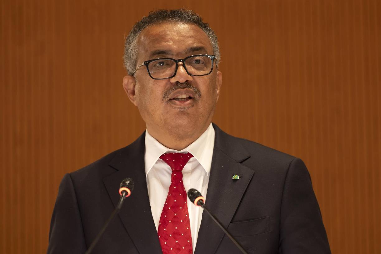 El director general de la OMS, Tedros Adhanom Ghebreyesus, anunció esta decisión en rueda de prensa, pese a que dos días antes el comité de emergencia para la enfermedad, formado por 15 expertos, se mostró mayoritariamente contrario a esta declaración (el propio Tedros reveló que nueve de ellos se mostraron en contra y seis a favor).