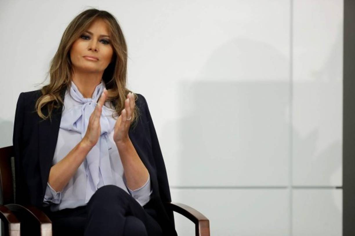 Los comentarios de la primera dama llegan después de que Trump insultara en Twitter a varios investigadores de la trama rusa, a quienes tildó de 'desgracia nacional'.