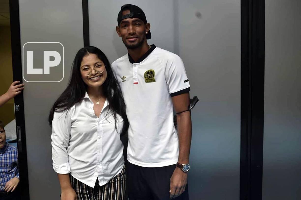 Algarabía por Olimpia y la copa de campeón de Liga Concacaf en San Pedro Sula
