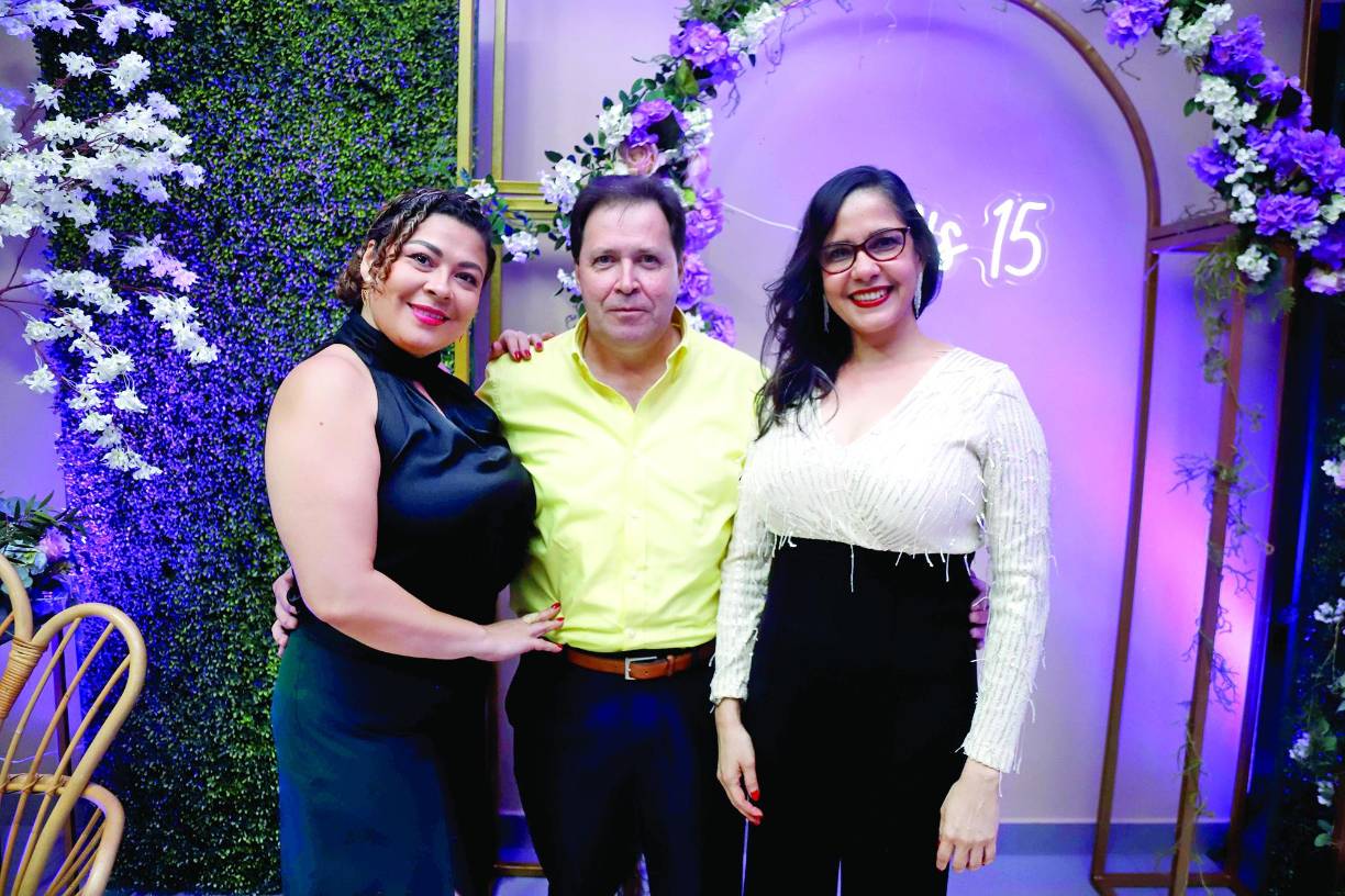 Xiomara Argueta, Wilmer Fernández e Isela Fajardo