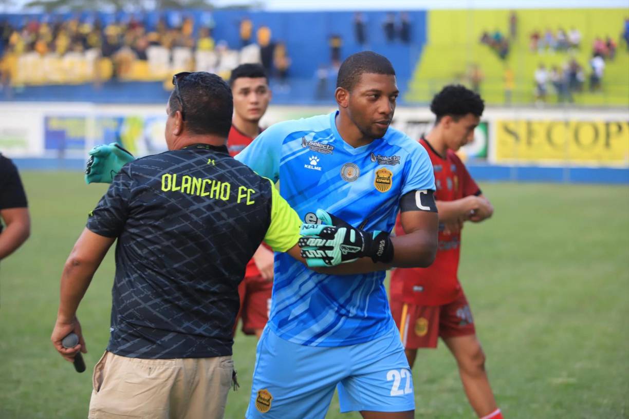Buba López finalizó su contrato con Real España.