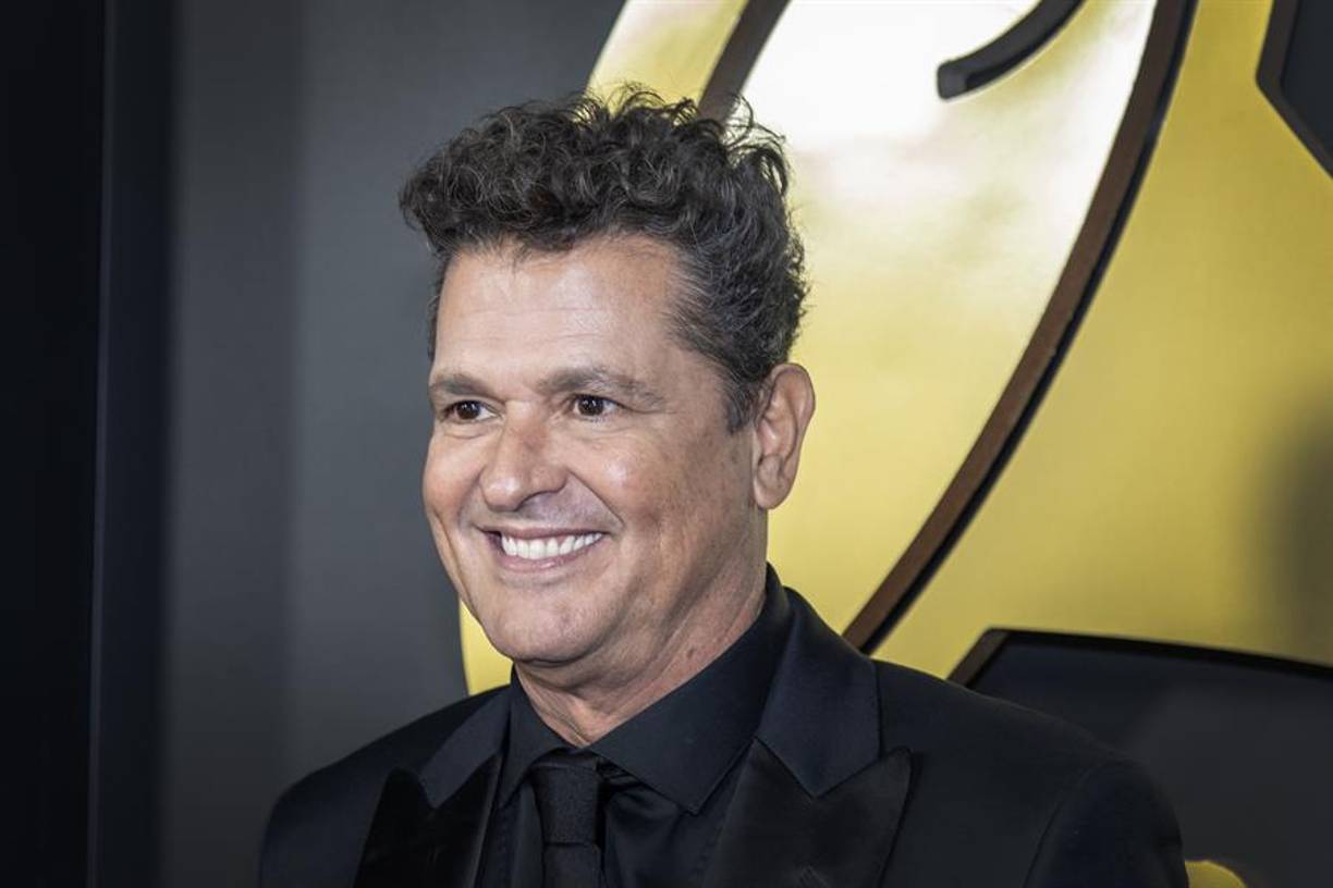 “La gente de la Academia no sabe el desorden que se va a formar aquí”. Con esa advertencia comenzó Carlos Vives la noche más importante de su carrera. El artista colombiano celebró con sus seres queridos, colegas y personalidades de la industria de la música latina su noche como Persona del Año de los Latin Grammy de 2024.