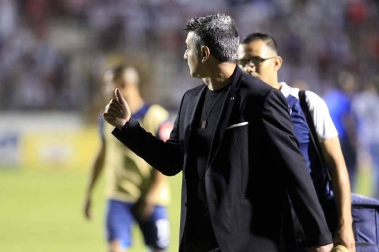 El amuleto de la suerte de Diego Vázquez es una cadena.