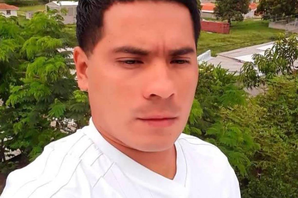 <a href="https://www.laprensa.hn/honduras/hondureno-marvin-fernandez-salvo-2-ninos-familia-estados-unidos-KA14727915#:~:text=Marvin%20Alexander%20Fern%C3%A1ndez%20Chicas%20(de,darle%20hoy%20el%20%C3%BAltimo%20adi%C3%B3s.">Marvin Fernández murió ahogado</a> el jueves 29 de junio de 2023 en Pensilvania, luego de rescatar a dos niños que se cayeron al lago Nockamixon. Tenía diez años de vivir en Estados Unidos y era originario de Comayagua.