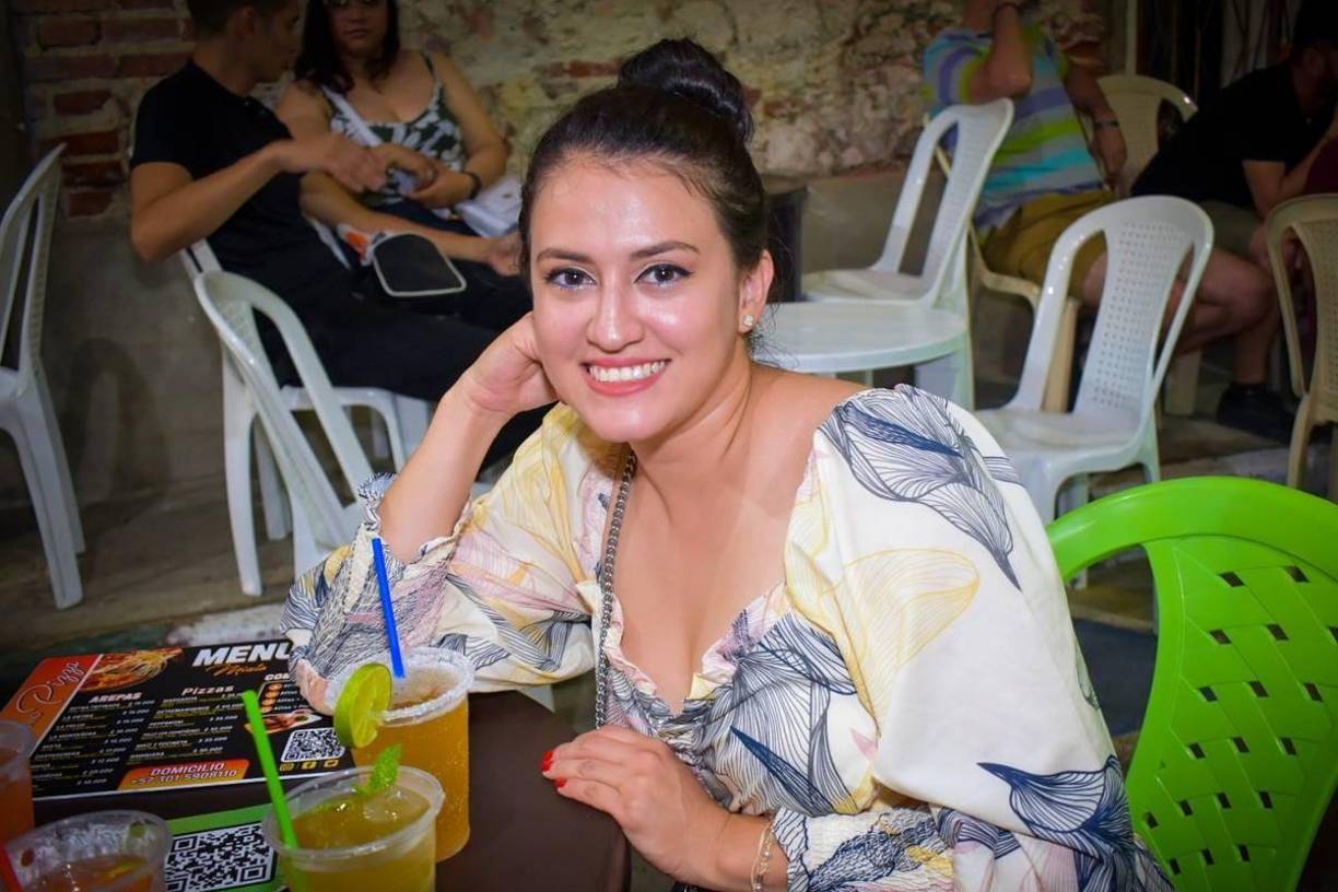 Edwin solía recoger a Lisseth al final de su jornada laboral, lo que plantea interrogantes sobre la planificación del ataque.