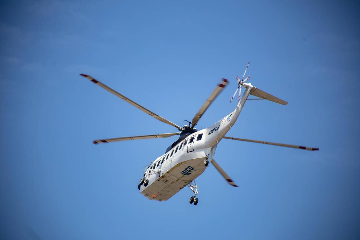 Los enfrentamientos del jueves se registraron en una comuna acomodada de las afueras de la capital, donde las bandas han intentado ganar terreno esta semana. 
