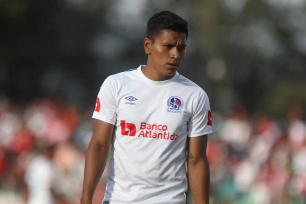 Bryan Moya, que se le terminó el contrato con el Olimpia, sigue sin renovar con los merengues, pero no descarta otras opciones en la Liga Nacional.