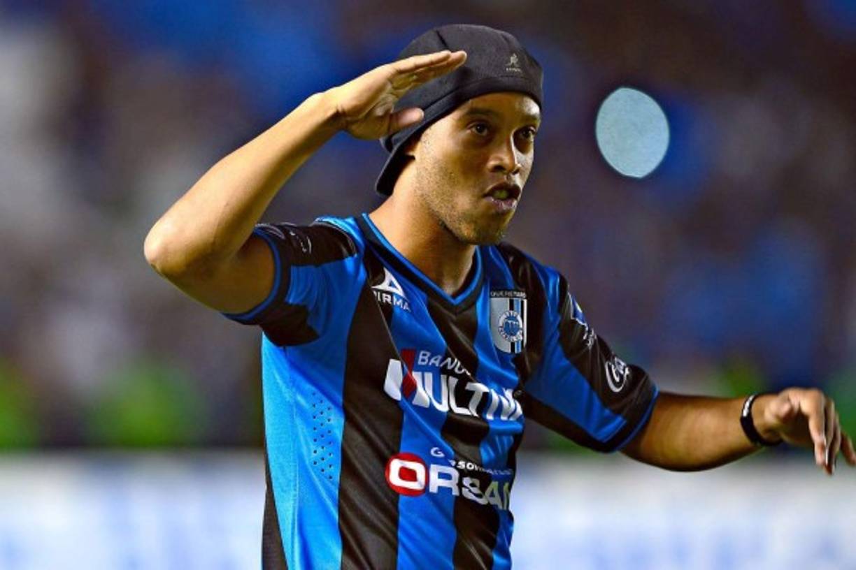 El paso de Ronaldinho por Querétaro en México ayudó a la superestrella brasileña a ubicarse en el noveno lugar con 83 millones de euros.