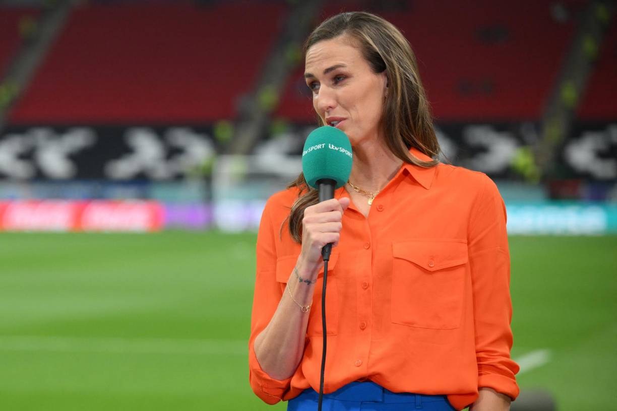 En la cancha también estuvo, la ex futbolista de Inglaterra Jill Scott, presentadora de la televisión británica.