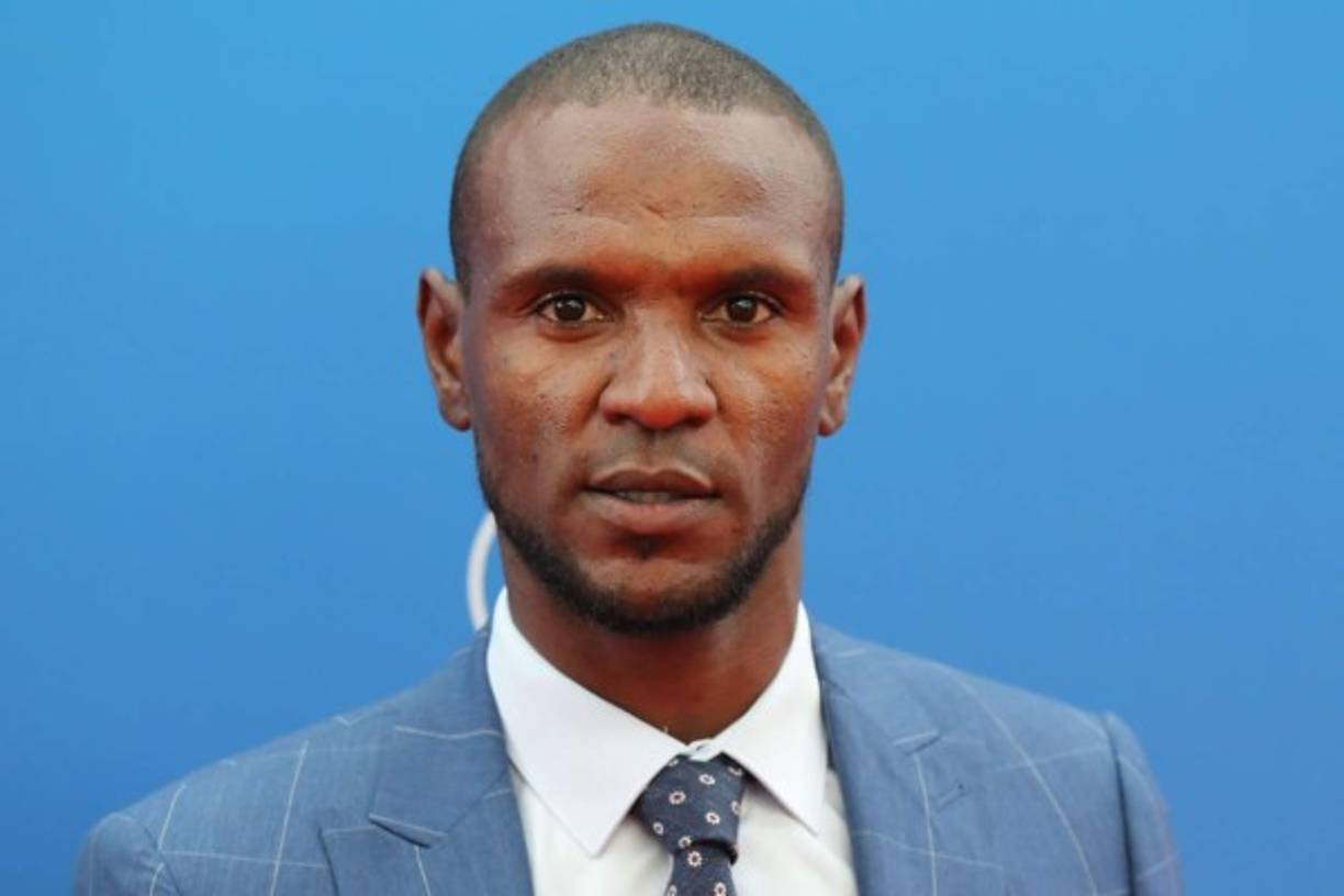 Eric Abidal, director deportivo del FC Barcelona, presente en la Gala de la UEFA. Foto AFP