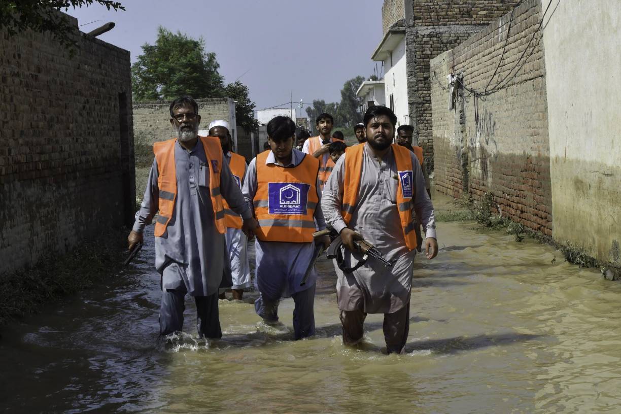 Las autoridades advirtieron sobre una segunda ola de inundaciones en la provincia sureña de Sindh, donde millones de personas ya duermen en tiendas de campañas o al aire libre por los estragos de las fuertes lluvias que asolaron la región.