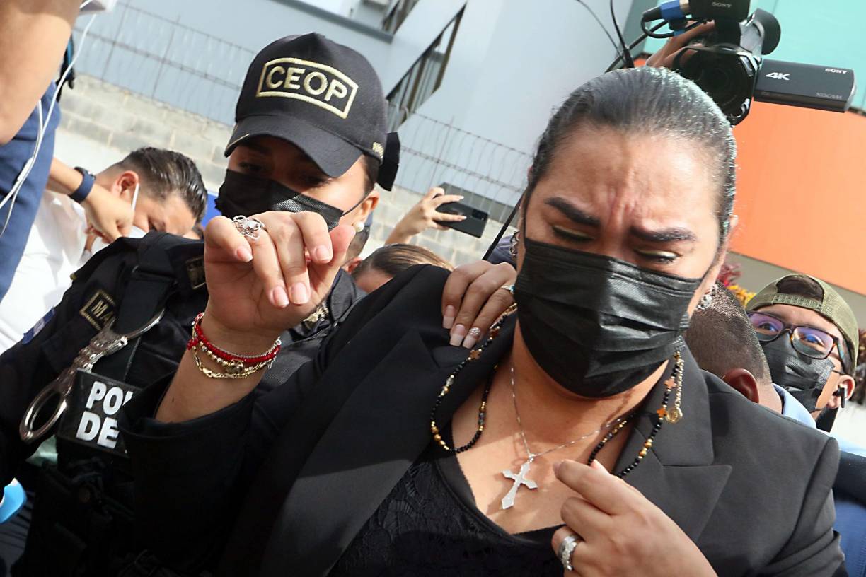 Unos meses después, Rosa Elena Bonilla, madre de Saíd, recordó con lágrimas en los ojos algunos momentos que vivió con su hijo, quien supuestamente la visitaba dos días a la semana. “Pasamos bastante comunicación por teléfono, era muy apegado a mí, pasaba muy pendiente de mí. Este dolor no se compara con nada”, dijo.