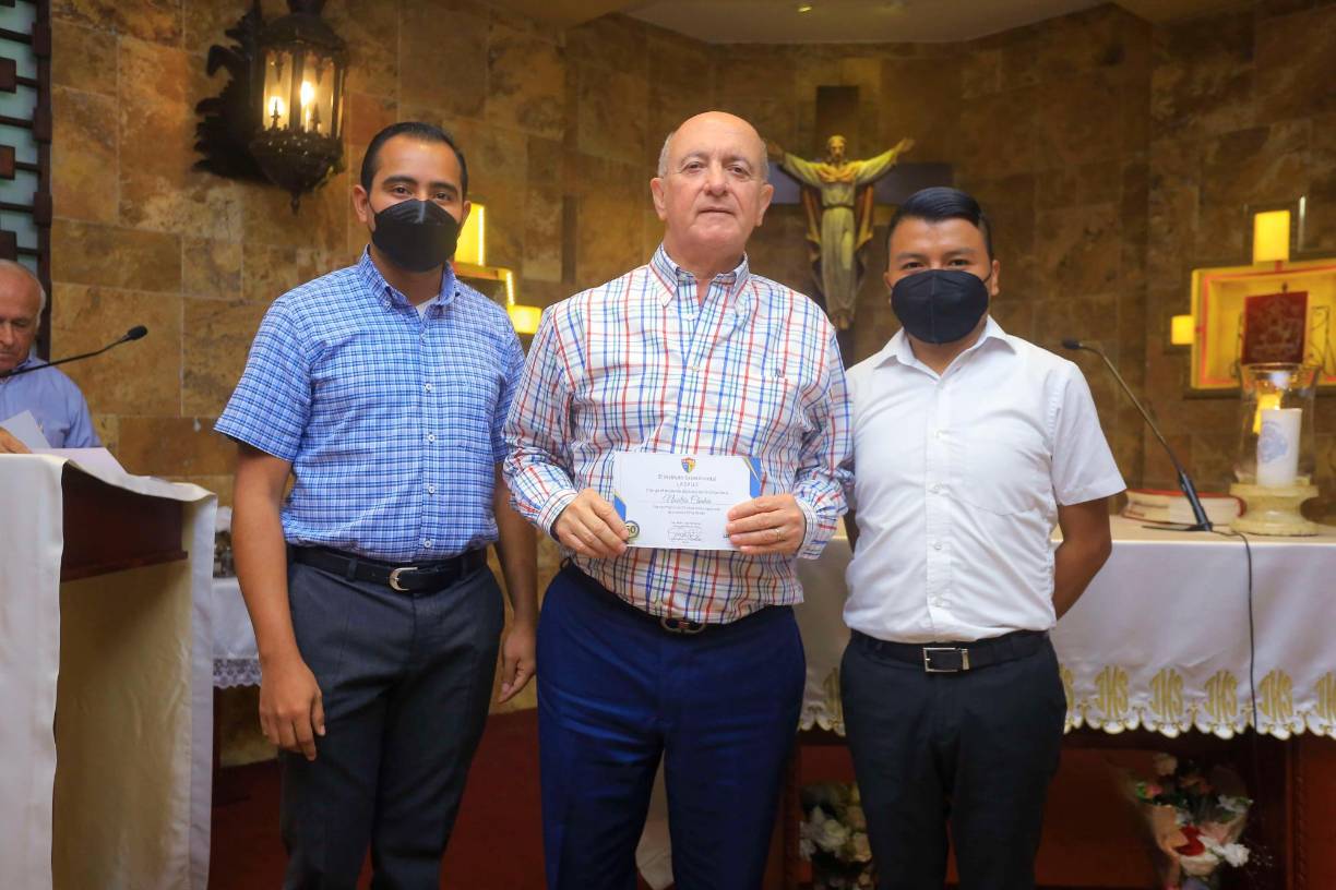 Nicolás Chaín fue uno de los que recibió su reconocimiento.