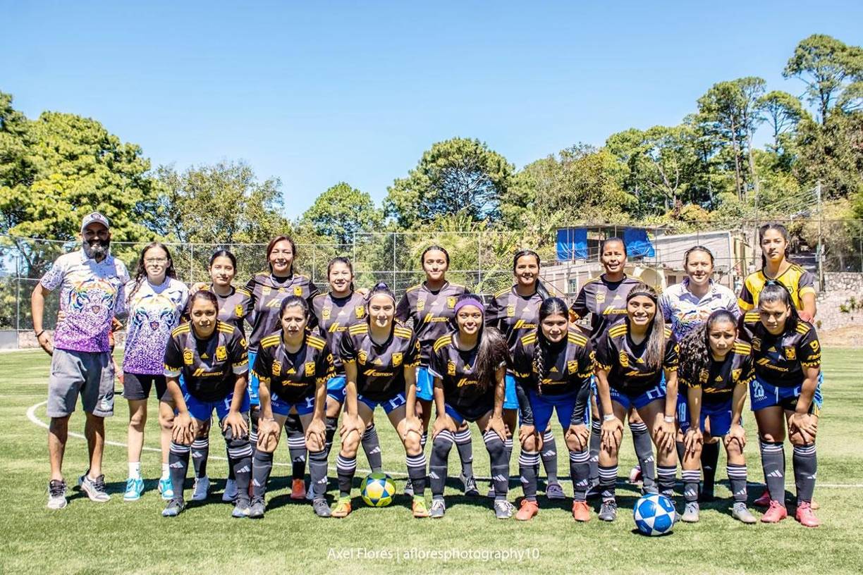 Las Tigres de Tegucigalpa, equipo que compite regionalmente en la zona centro de Honduras, dio el primer bombazo.