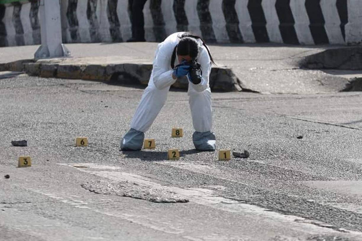Testigos relatan que la abogada circulaba por la avenida Cuauhtémoc cuando fue atacada por dos hombres en motocicleta.