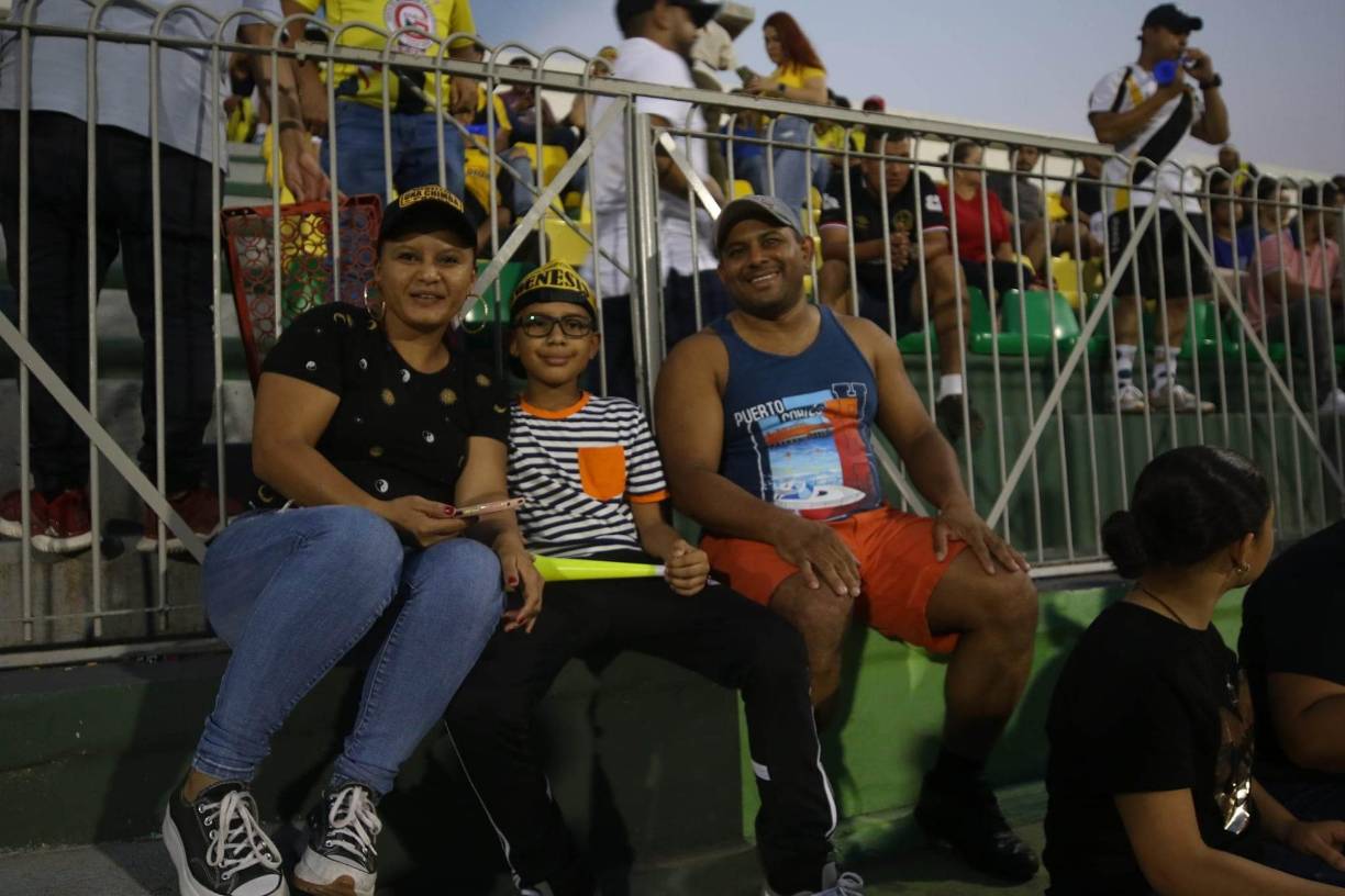 Una linda fiesta deportiva se vivió en la final de ida de la Liga de Ascenso.