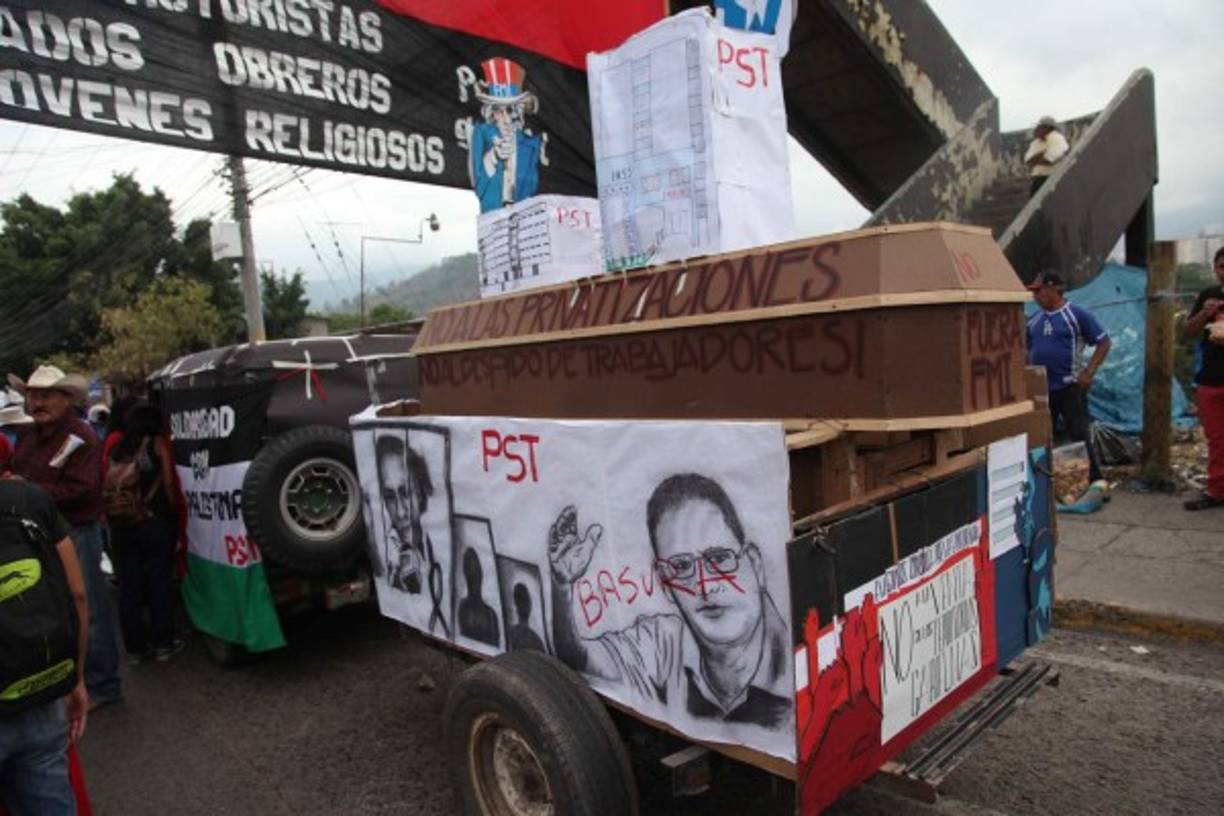 Marcha de los trabajadores en Tegucigalpa.