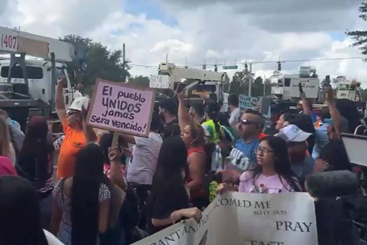  “Hemos recomendado a la comunidad que se solidarice con la gente inmigrante, que no vaya a trabajar para que la comunidad local vea el impacto laboral y también económico. Sabemos que ya han cerrado negocios”, aseguró Cárdenas, quien es trabajadora social en Immokalee.