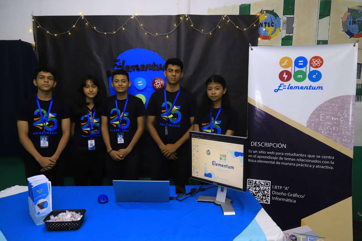 Josué Cañas, Jessie Giansante, Edder Portillo, Lorenzo Lanza y Daphne García