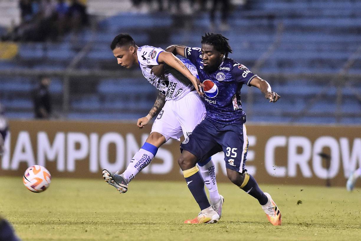 La prensa de México se pronunció luego del empate 0-0 del Pachuca ante Motagua por la ida de octavos de final de la Liga de Campeones de Concacaf.