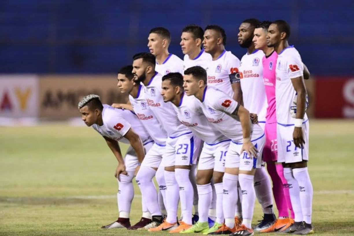 El equipo titular del Olimpia para enfrentar al Saprissa. Foto Yoseph Amaya