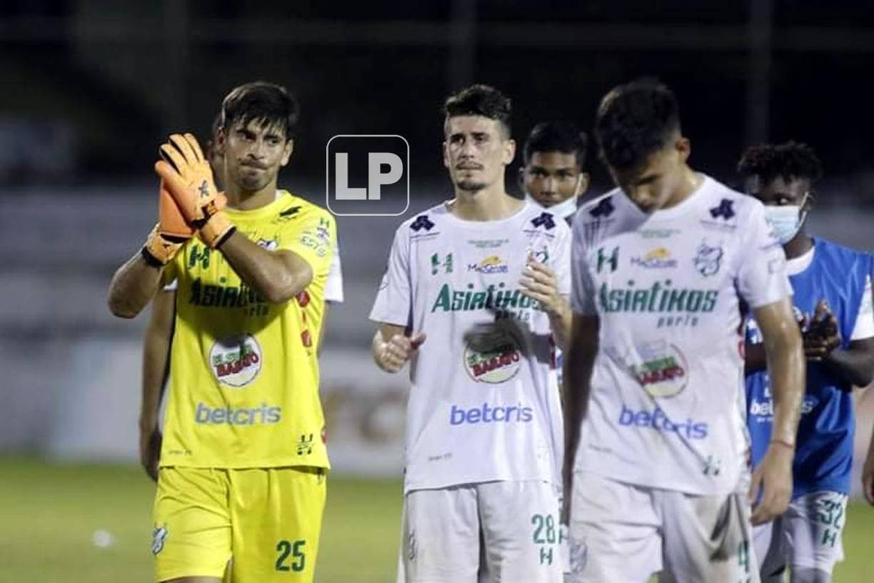 Los jugadores del Platense terminaron muy triste por el empate frente a los progreseños.
