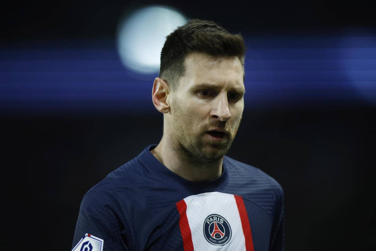 El futuro de Lionel Messi sigue siendo una incógnita de cara a la próxima campaña. En las últimas horas se reveló que el PSG no aceptó una serie de condiciones que le solicitó el argentino para seguir en el equipo.