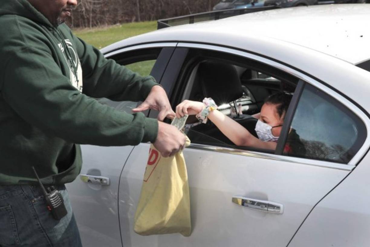 Religiosos de todo el mundo aprovecharon la falta de tráfico con originales iniciativas para llevar la Pascua a los hogares respetando el confinamiento.