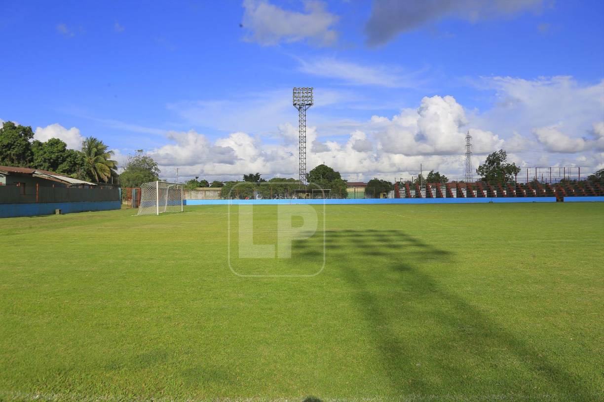 Cabe recordar que en el estadio Rubén Deras juega como local sus partidos el Atlético Choloma de la Liga de Ascenso.