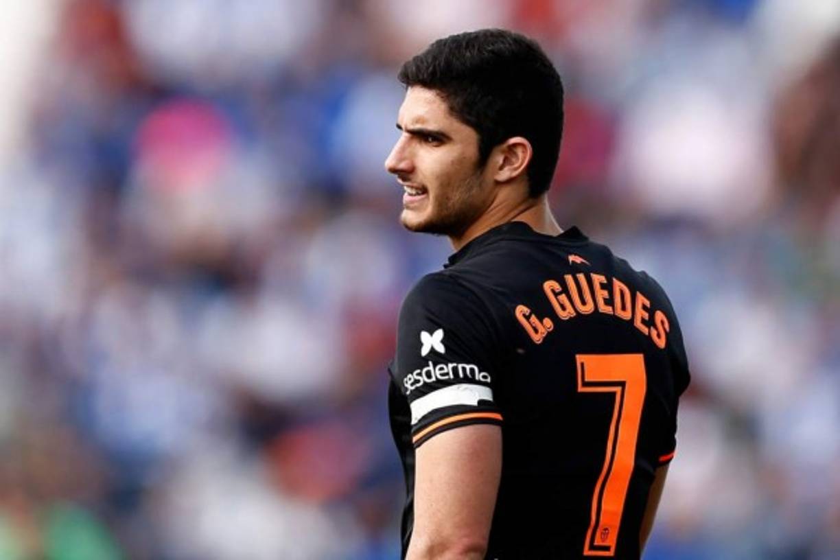 Gonçalo Guedes: El jugador portugués le ha pedido al PSG, club dueño de su ficha, que lo deje ir al Valencia, en donde destacó en la campaña anterior.