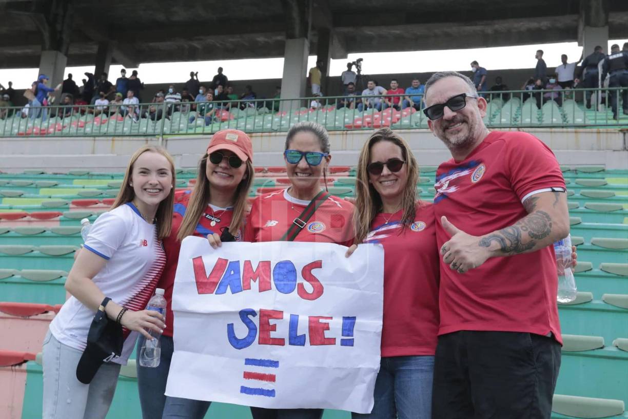 Los ticos salieron felices tras ver que su selección avanzó a cuartos de final del Premundial Sub-20 de Concacaf.