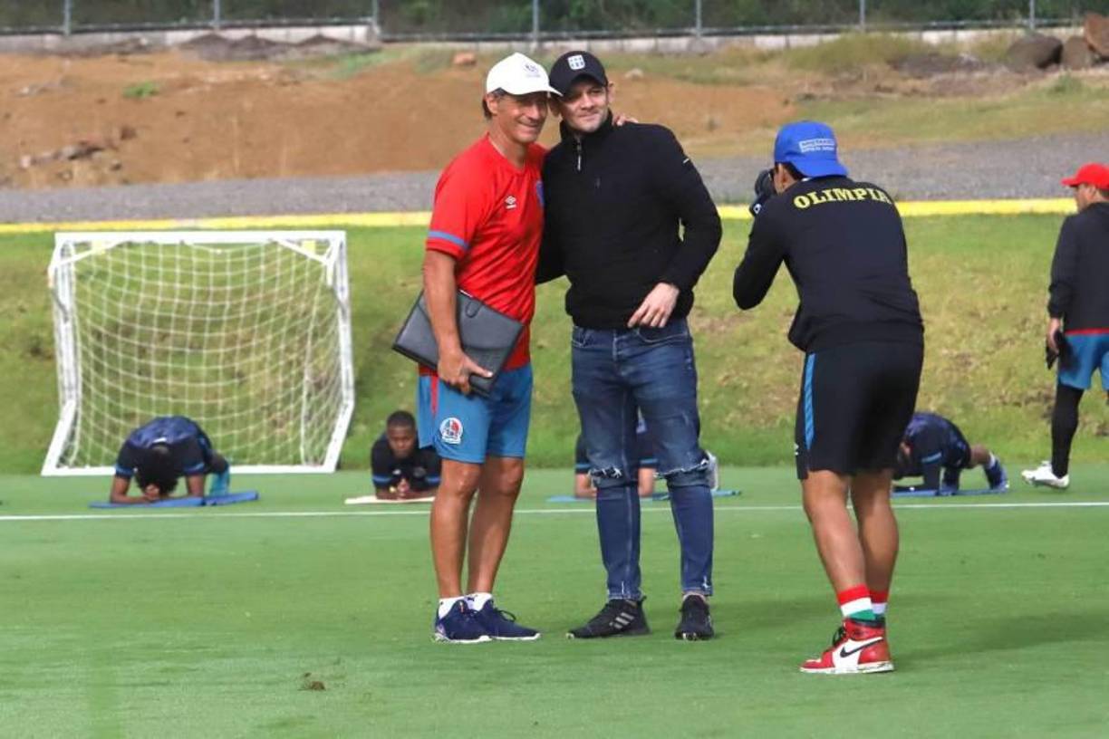  “No sé cómo pude haber dicho que no porque esa pudo ser la gran oportunidad de mi vida y poder dar el salto a otro lado. E incluso, fui compañero de Carlos Diogo y a él para poderlo vender al Real Madrid lo traspasaron del River Plate al Peñarol”, reveló.