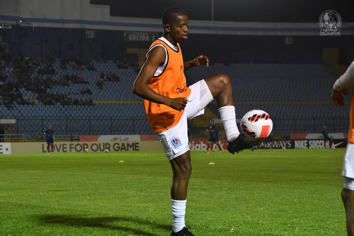 Boniek García es otro de los jugadores que no podrá estar. También fue expulsado en el primer duelo en la Ciudad de Guatemala.