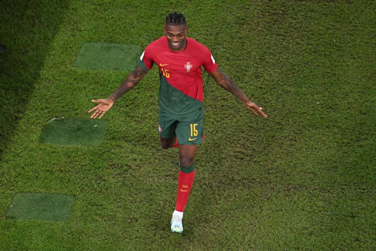 La celebración de Rafael Leao tras su gol que le terminó dando el triunfo a Portugal.