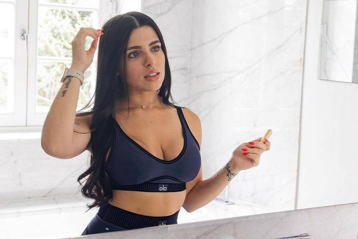 Valentina Cervantes deseaba ser maestra, pero tomó la decisión de dejar a un lado eso y acompañó a Enzo Fernández a su aventura por Europa.