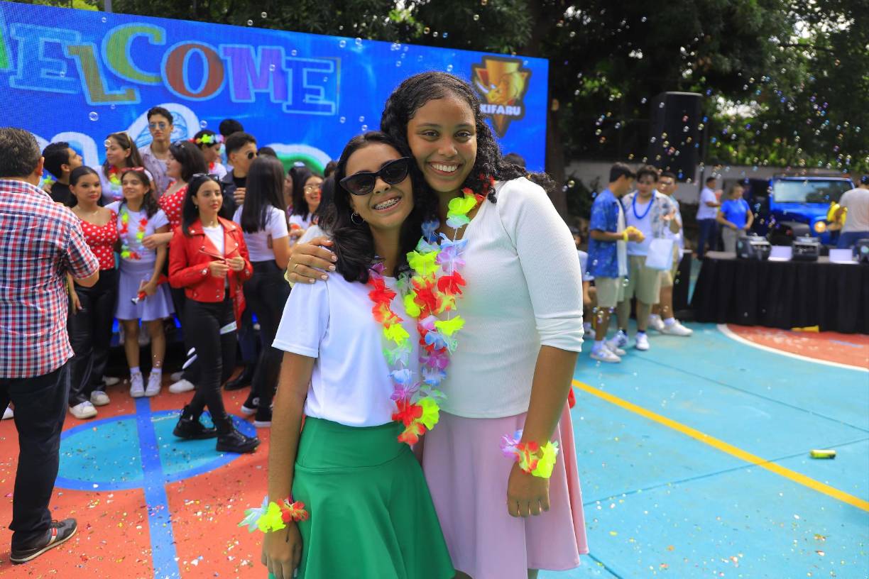 Ariana Fúnes y Naomi Ángeles