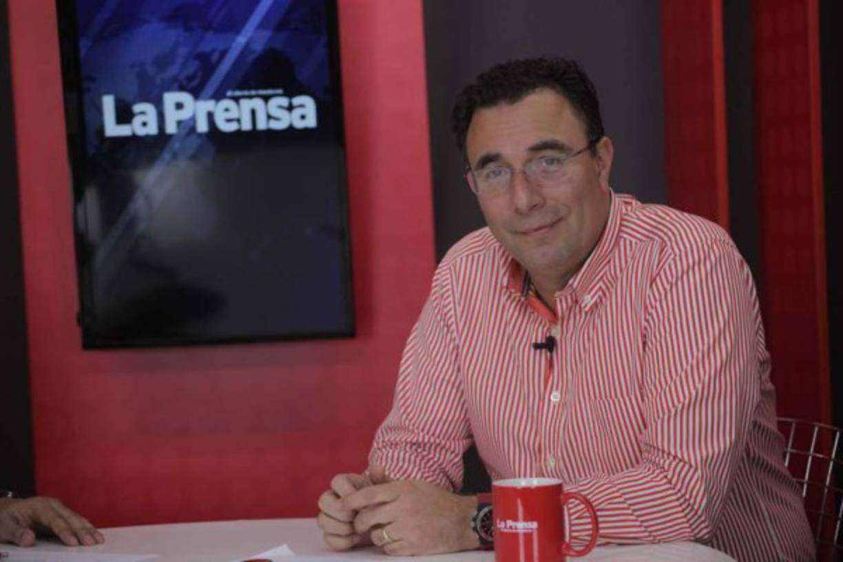 Luis Orlando Zelaya Medrano es el candidato del Partido Liberal, el cual quiere recuperar el mando de Honduras.