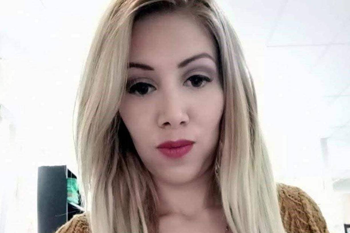 La denuncia subraya que el 10 de junio, agentes de la Patrulla Fronteriza en el puesto de control de Falfurrias, Texas (unos 100 kilómetros al norte de la frontera con México), efectuaron una inspección migratoria a su camioneta.