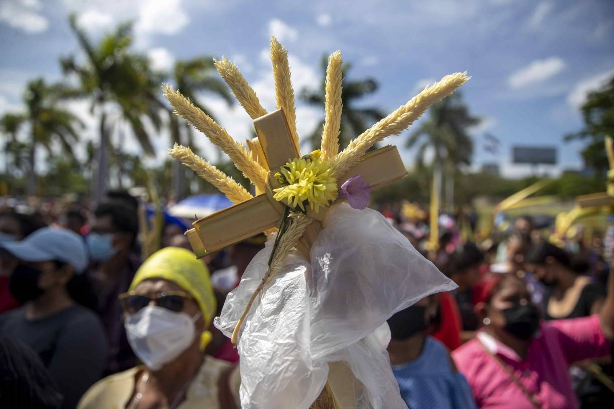 La Iglesia católica de Nicaragua había dado por iniciada en la víspera las celebraciones de la Semana Santa sin procesiones en las calles, tras la prohibición del Gobierno que preside Daniel Ortega y su esposa, Rosario Murillo.