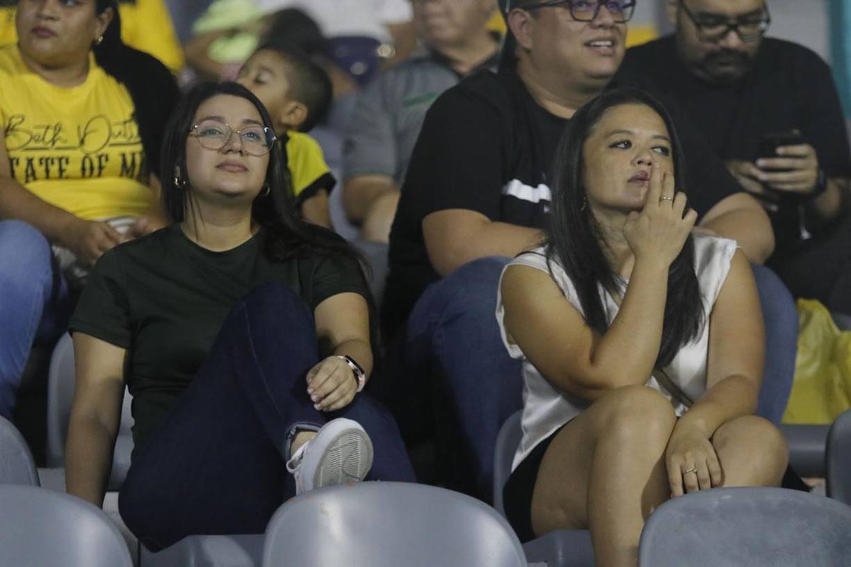 Las lindas chicas estuvieron presentes en el recinto sampedrano en el partido que cerró la octava jornada del Torneo Apertura 2024.