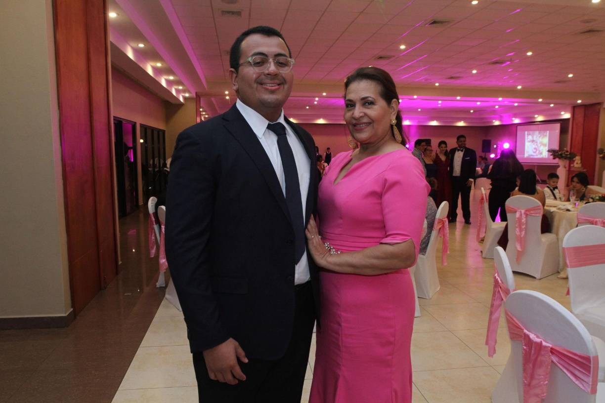 José David y Aracely Mendoza