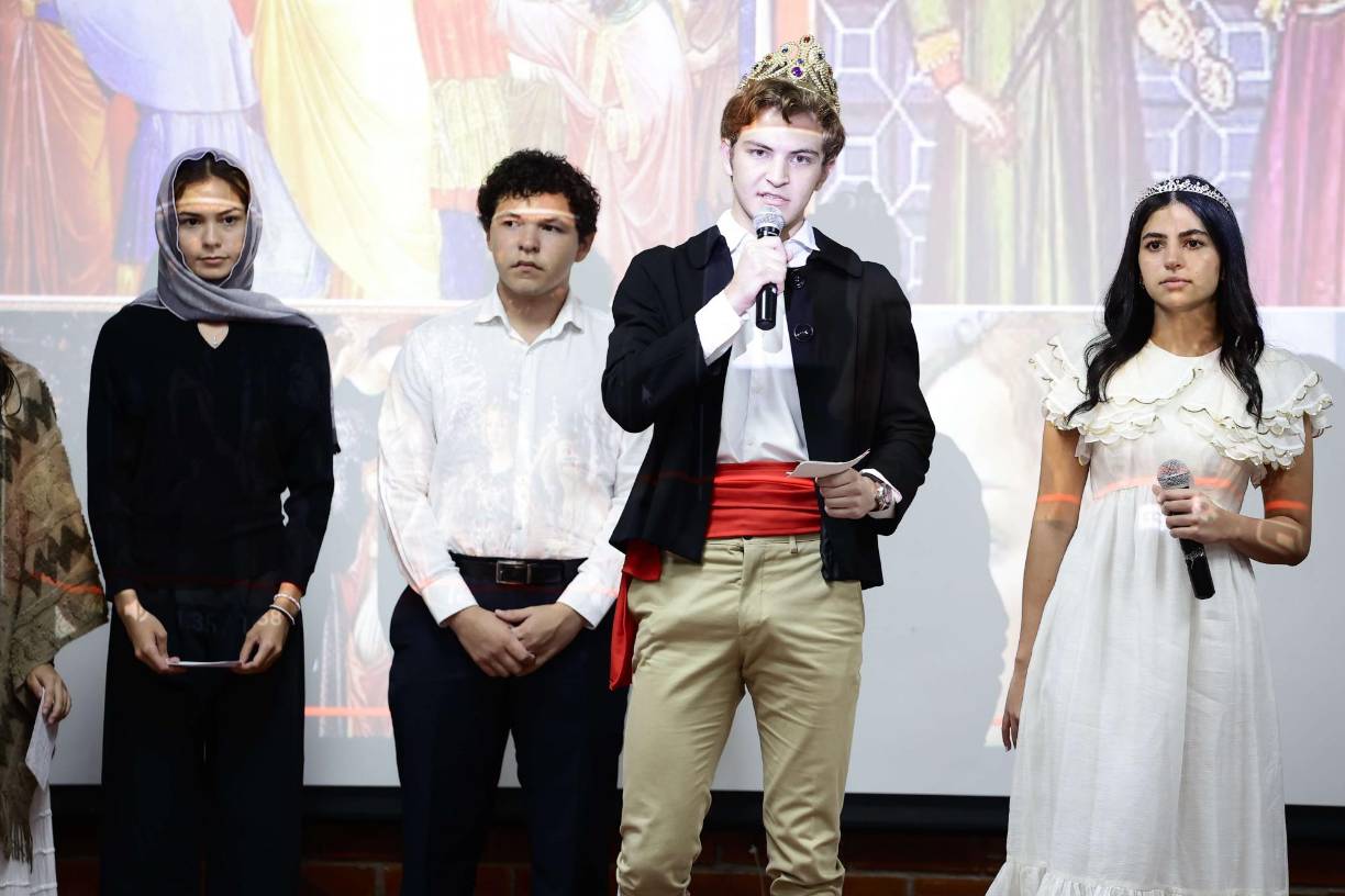 Los alumnos explicaron el contacto entre las diferentes culturas.