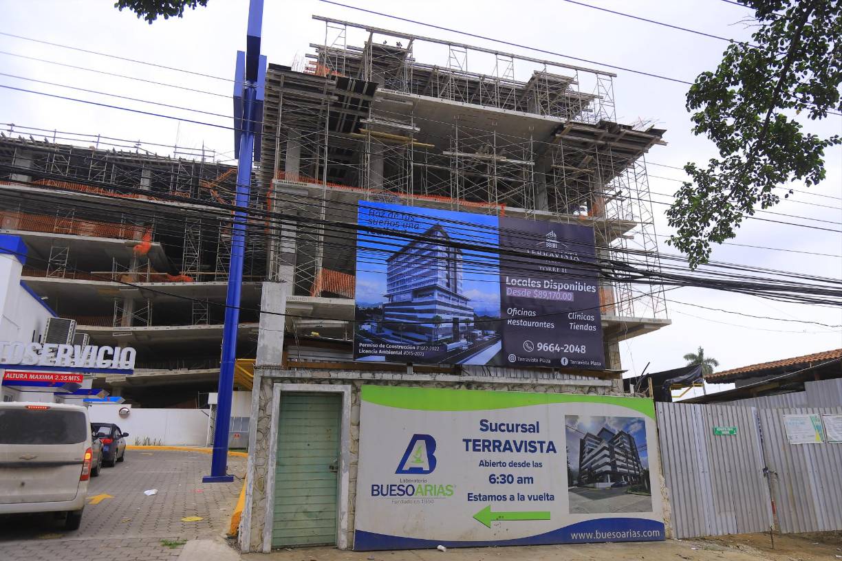 La plaza comercial Terravista contará con restaurantes, cafés, laboratorios clínicos entre otros comercios.