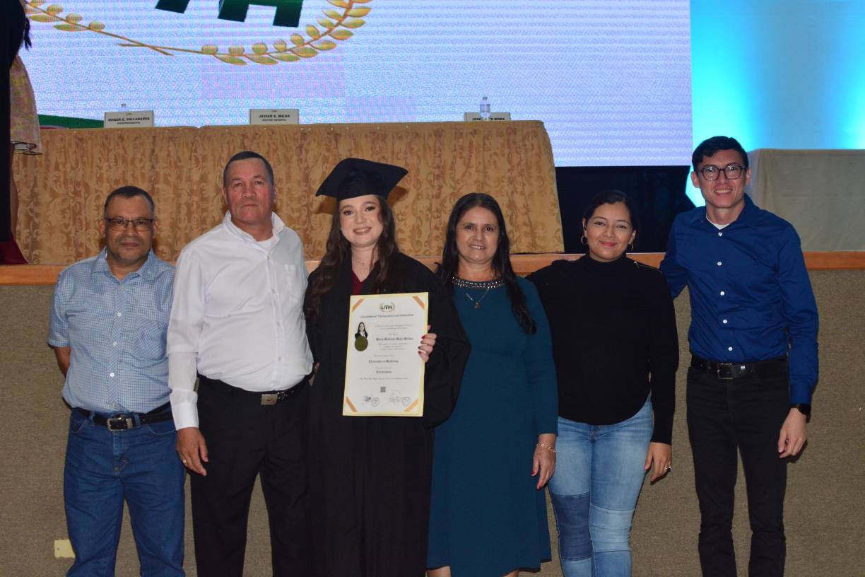 Elvin Argueta, Eufraudicio Mejía, María Mejía, María De los Santos Molina, Josselyn Chacón y Noé Mejía