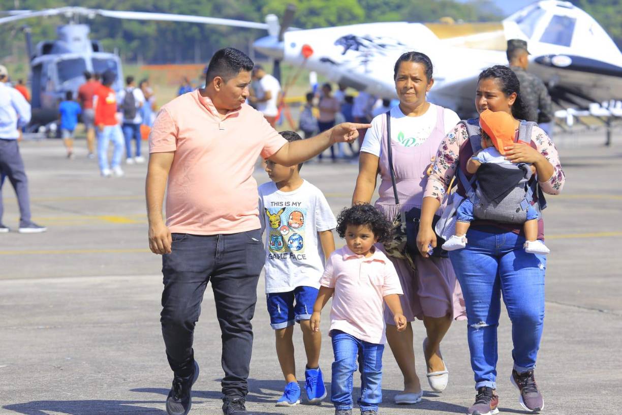 Espectacular show aéreo se vive en San Pedro Sula